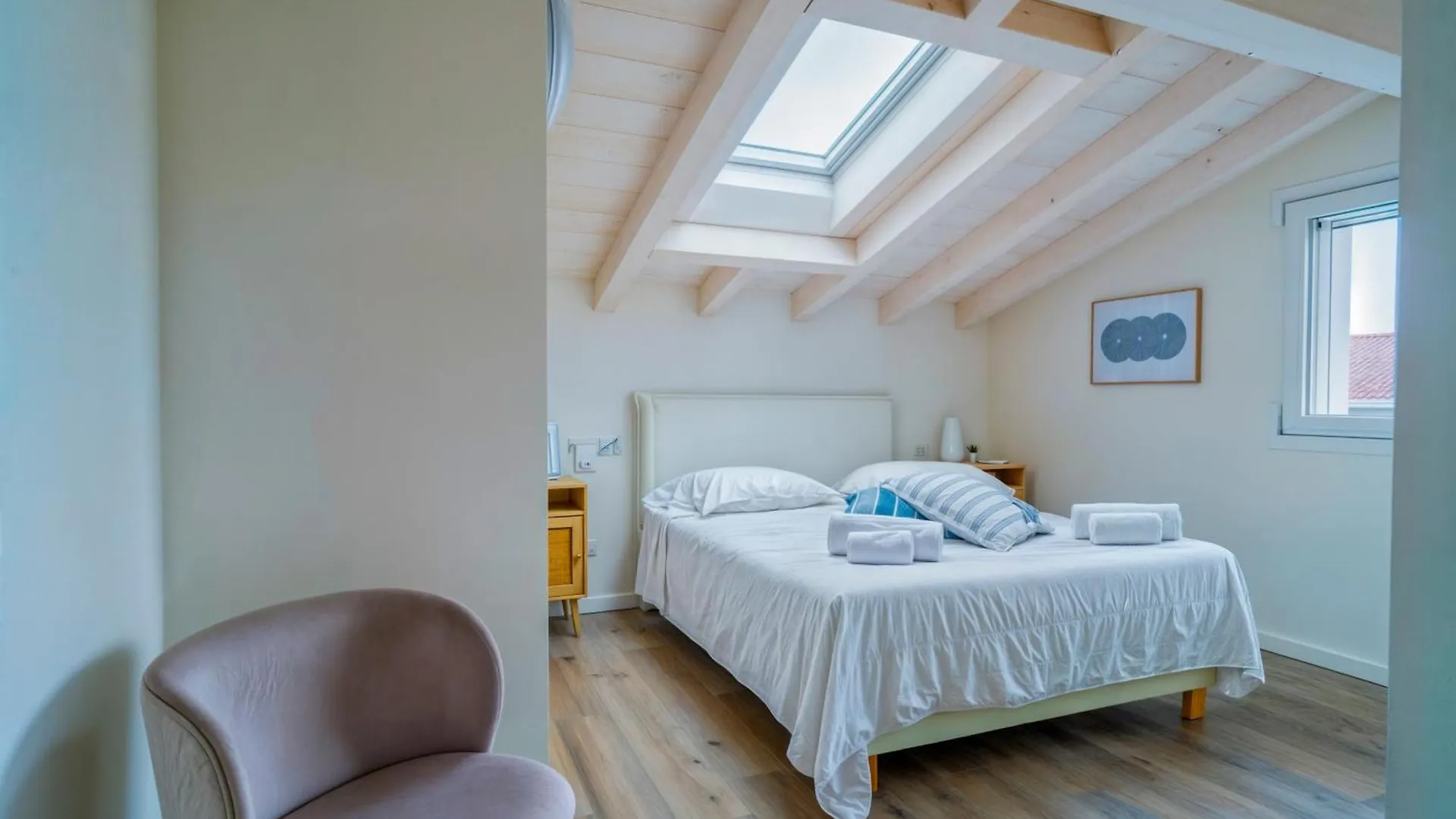 Penthouse Iseo Lake View - Free Wi-Fi And Private Parking Included Sale Marasino Apartamento